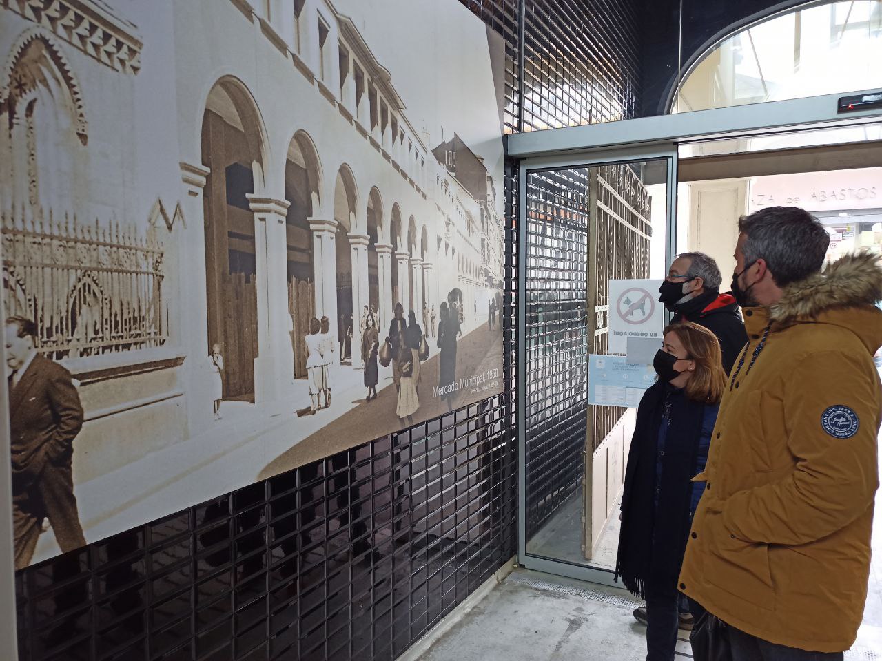 Fotos antigas da Praza e o Mercado de Lugo nas súas instalacións